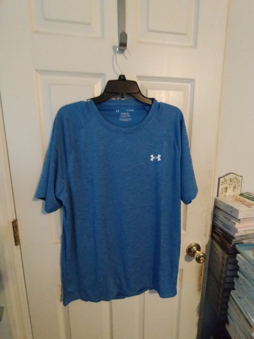 Under Armour men's blue shirt ,size- XL,NWT